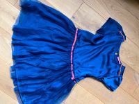 Lebig 134/140 9/10 Jahre Kleid mit Tüll dunkelblau neon Sachsen - Moritzburg Vorschau
