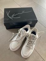 Sneaker Karl Kani - beige blau Größe 42 / 8,5 Nordrhein-Westfalen - Alpen Vorschau