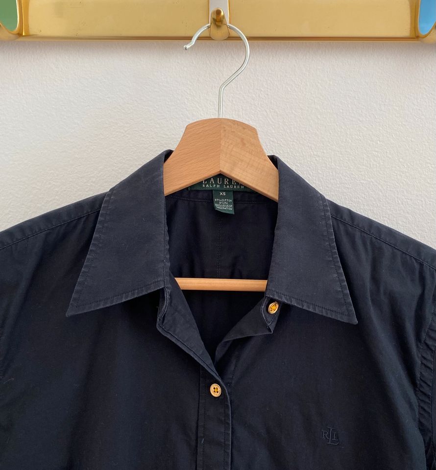 Ralph Lauren Bluse mit goldenen Knöpfen in Berlin