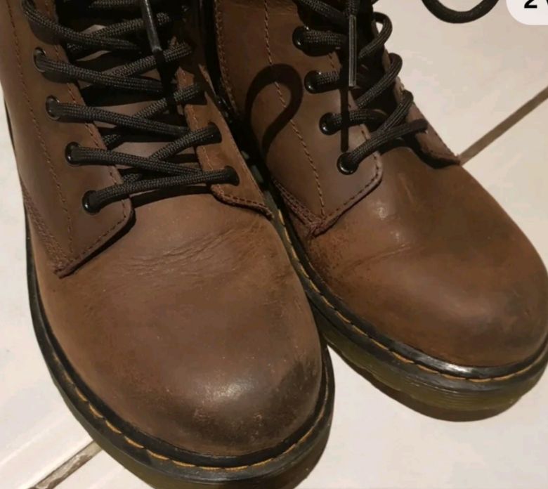 Sehr schöne Dr.Martens gr 36;in braun u gefüttert in Blieskastel