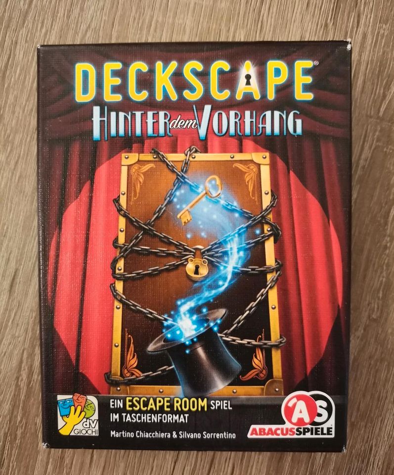 Deckscape Hinter dem Vorhang Escape Spiel im Taschenformat in Augsburg