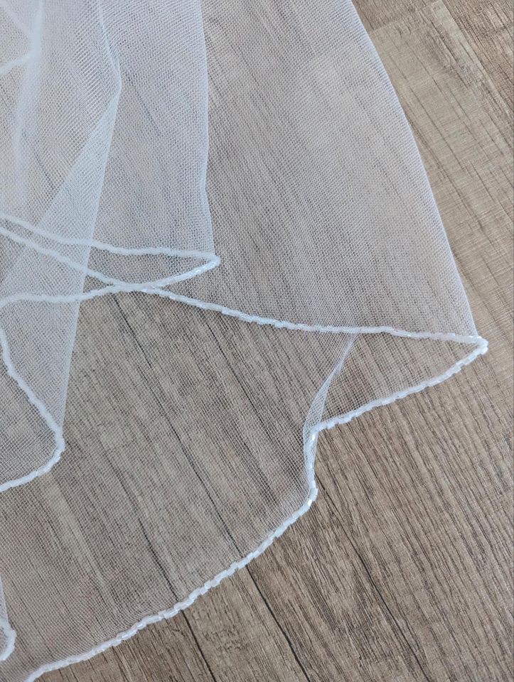 Brautkleid, Hochzeitskleid mit Schleier in Püttlingen