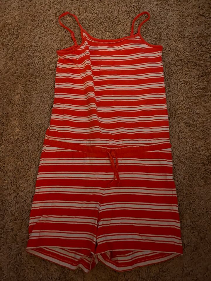 s.Oliver jumpsuit rot weiß Gr.152 in Rostock