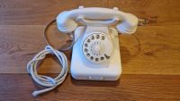 Altes Telefon W 48 in seltenem Weiß mit Zubehör, schw. Wählsch. Nordrhein-Westfalen - Wermelskirchen Vorschau