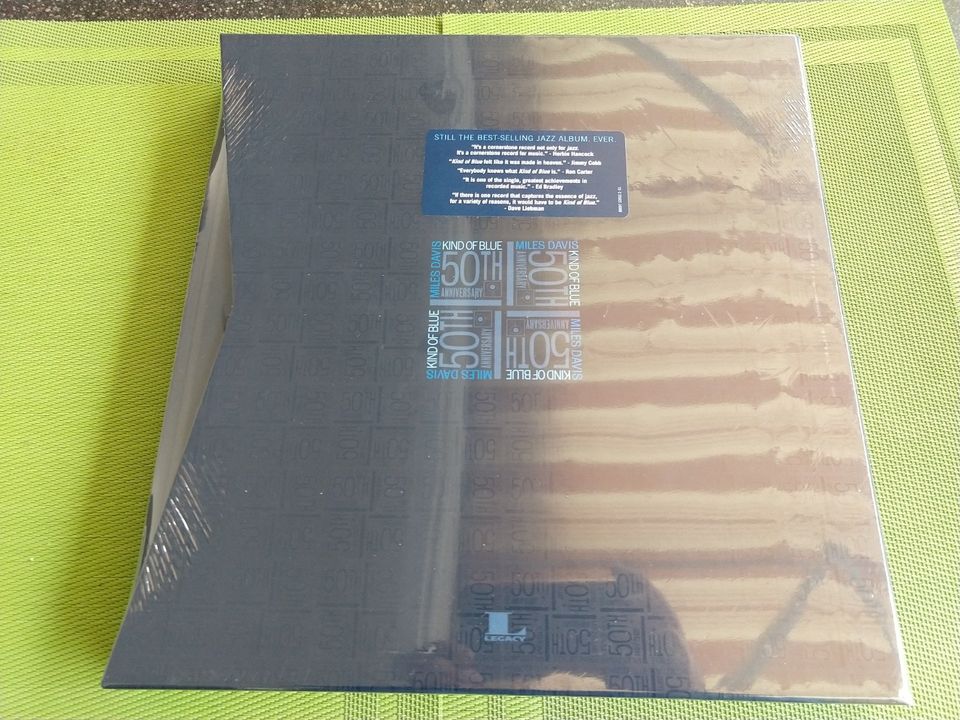 Miles Davis Kind of Blue Vinyl CD DVD Box Set, für den Sammler! in Bonn
