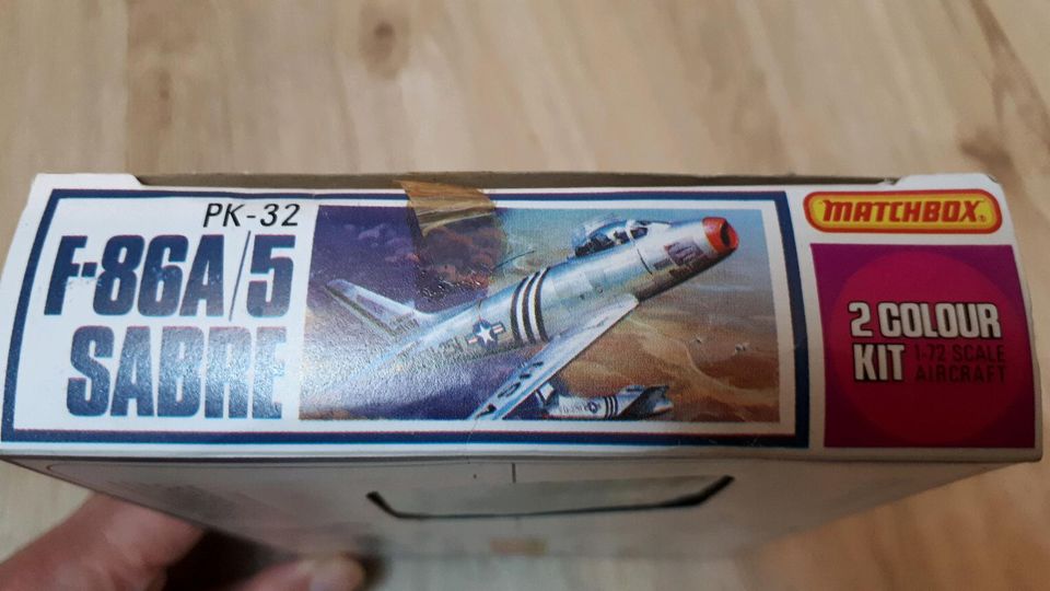 matchbox - PK-32 - 1:72 - Modell Bausatz - F86A/5 Sabre in Hamburg