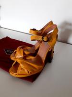 Gelbe Sandalen Bayern - Fürth Vorschau