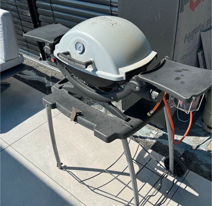 WEBER Q120 GASGRILL MIT GESTELL & ABDECKUNG / Q1200 Q1000 Q100 in Filderstadt