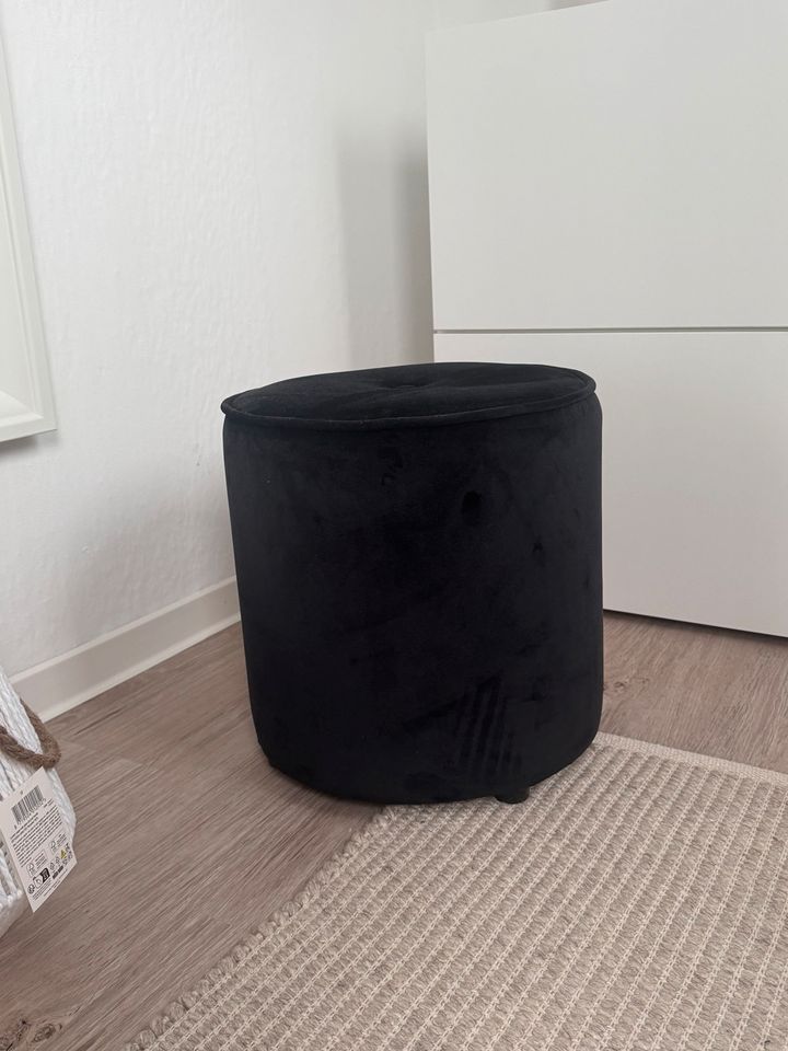 Schwarzer Hocker Pouf Samt H37cm in Dülmen