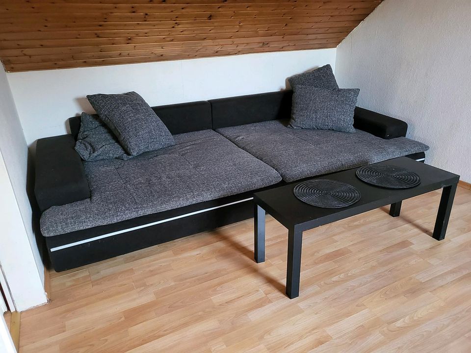 Teilmöbliert 2 Zimmer- DG-Wohnung, 50qm, TOP Lage in Pegnitz