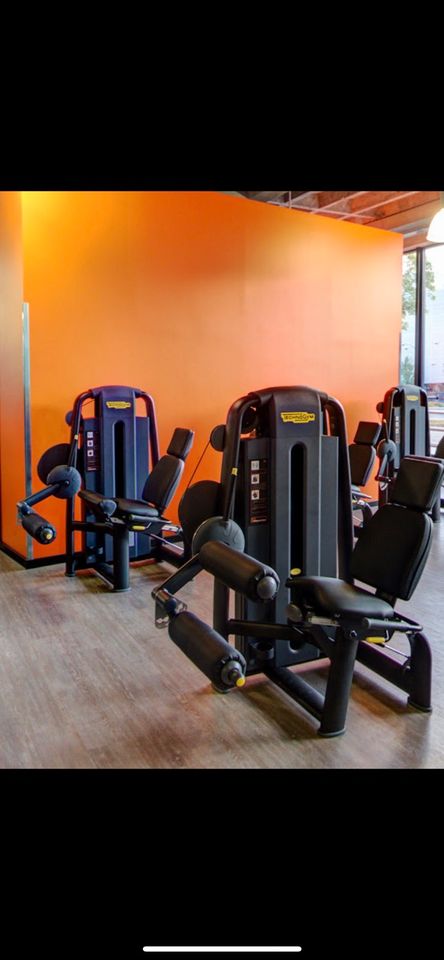 Technogym Selection und Selection Pro Strength Equipment, 21pcs in Langenfeld