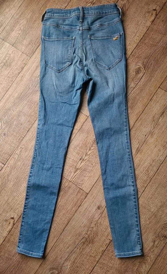 Hollister, Jeans,  W26 L 28 in Dinslaken