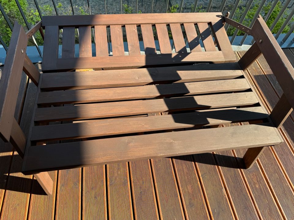 Bank aus Holz für Garten oder Balkon mit Liegefunktion in Ostfildern
