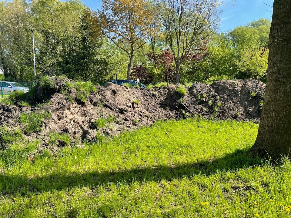 Mutterboden zu verschenken in Klein Nordende