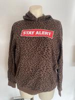 Bershka Pulli Gr M Stay Alert Pullover Oberteil Leo Braun 38 Hessen - Bad Homburg Vorschau
