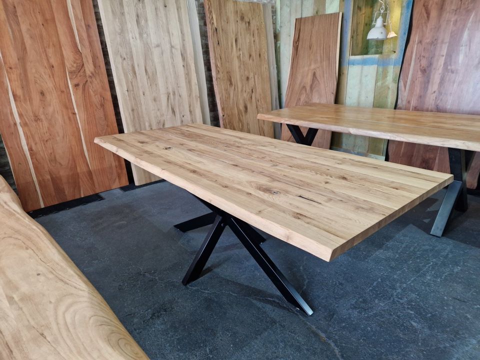 Esstisch Eiche Baumkante Holz 220cm Massiv Tisch Unikat 2 in Bad Schwartau