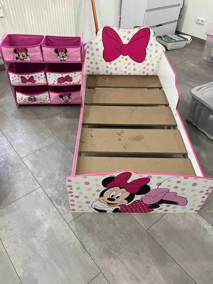 Minnie Mouse Kleinkinderbett+Aufbewahrung in Kuchen