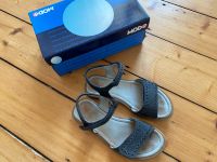 MOD8 LEDER SANDALEN DUNKELBLAU BUDAPESTER MUSTER GR 33 Aachen - Aachen-Mitte Vorschau