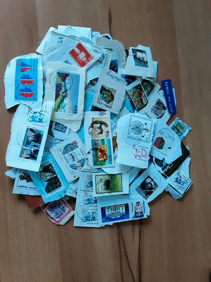 1 große Menge Briefmarken in Bad Oeynhausen