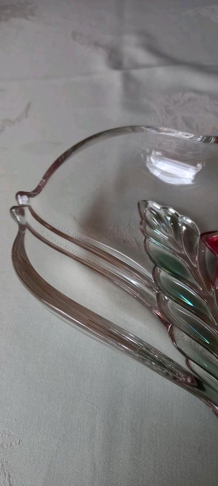 Walter Glas Herzschale Kristallglas mit rot und rosa Akzenten in Bergkamen