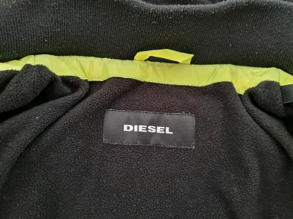 Winterjacke Diesel für Jungs in Hamburg