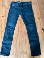 Hilfiger denim jeans 31/32 München - Schwabing-West Vorschau