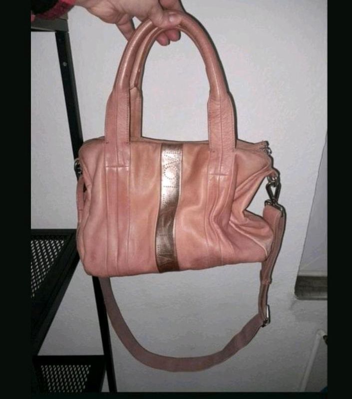 Fredsbruder roségold rosa Ledertasche in Engelskirchen