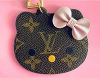 Hello Kitty Anhänger aus alter Louis Vuitton Tasche Hessen - Langgöns Vorschau