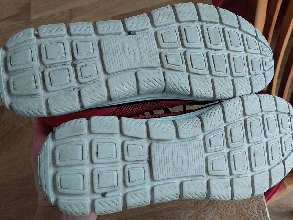 Skechers Schuhe Größe 44 in Peiting