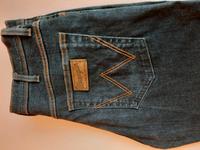 HERREN JEANS HOSE WRANGLER L NEU Bundweite 40cm Baden-Württemberg - Weingarten Vorschau