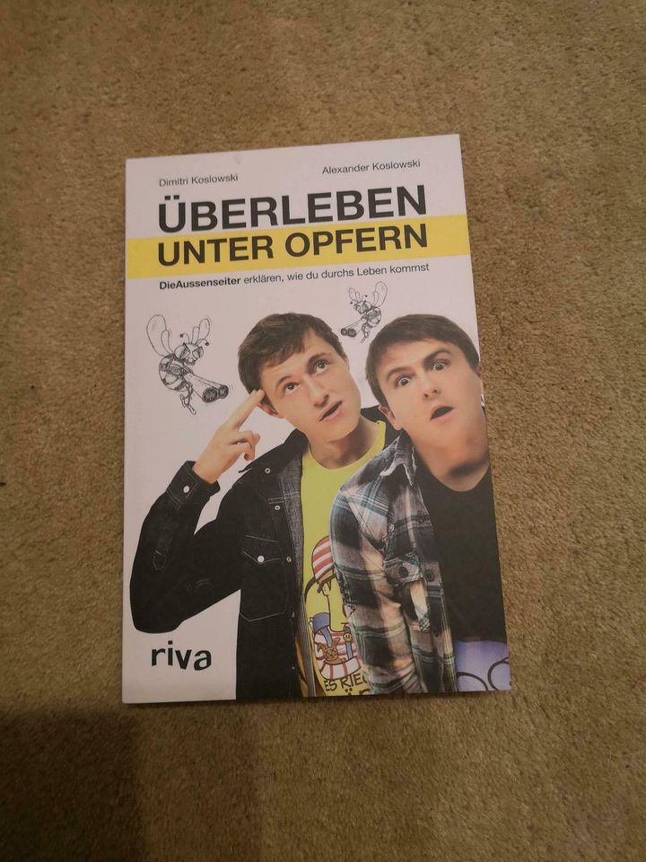 Überleben unter Opfern. DieAussenseiter. Koslowski Brüder. in Flensburg