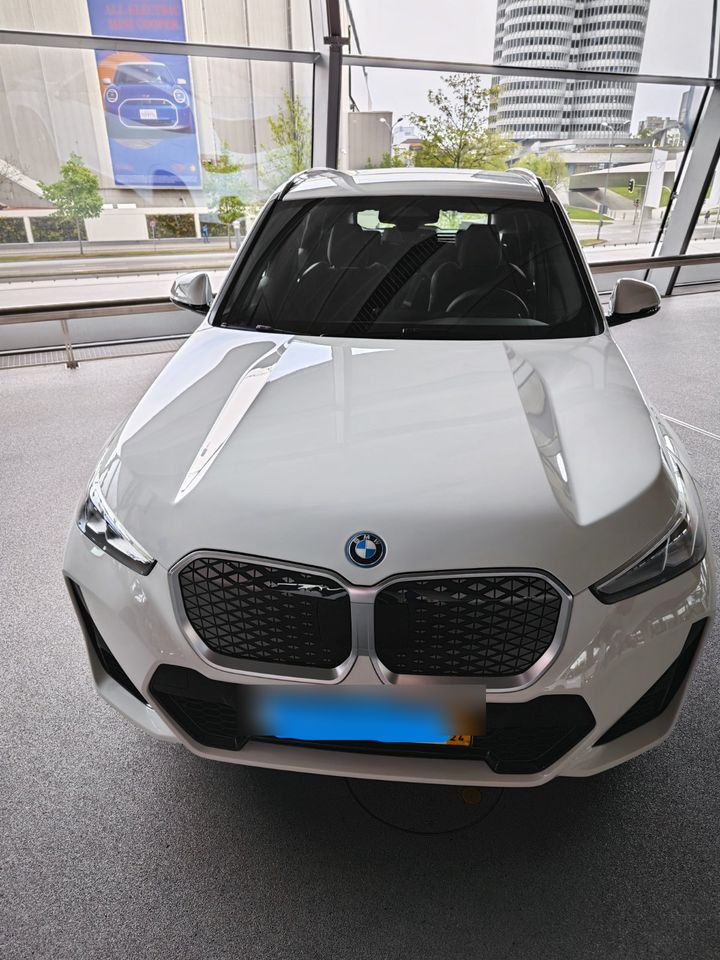BMW IX1 xDrive Neuwagen + sofort verfügbar in Seßlach