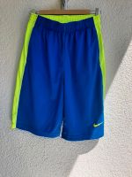 ⭐"NIKE" Dri-Fit Kurze Sport Hose in gr. 158-170 Bayern - Unterhaching Vorschau