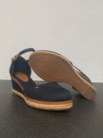 Tommy Hilfiger Sandalen/Sandaletten 42 (NEU) Bayern - Kleinwallstadt Vorschau