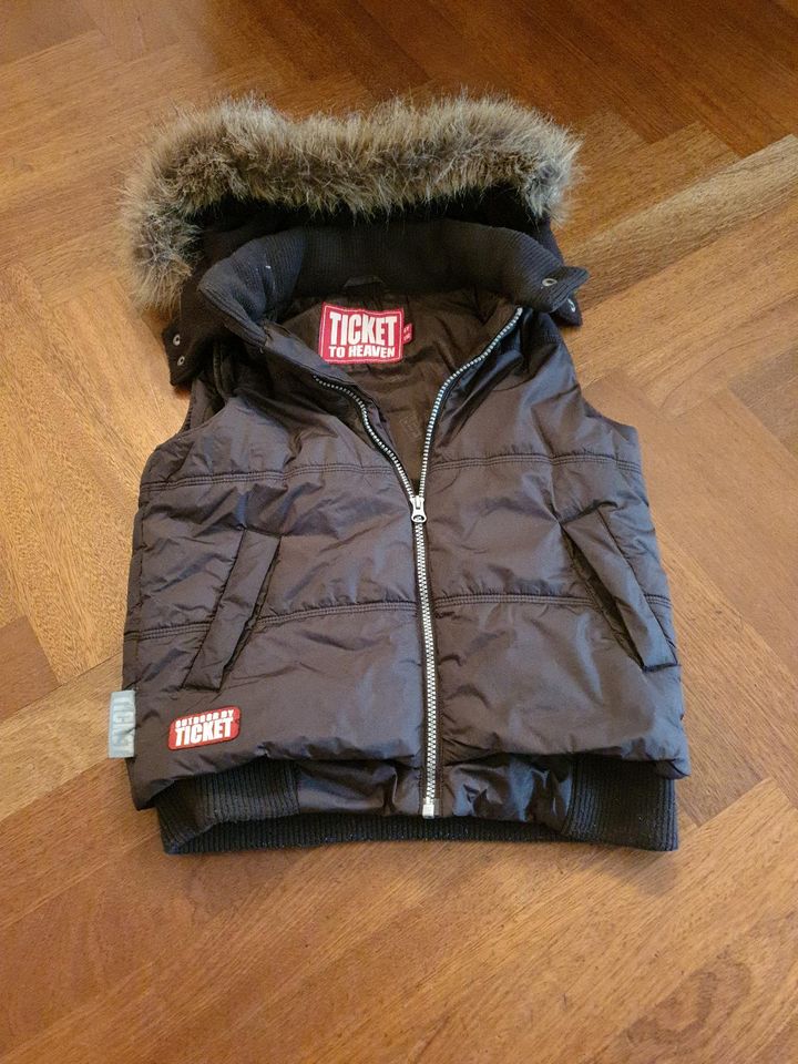 Ticket to Heaven T2H Winterjacke Weste Zara 116 Regenhose 86 in Halstenbek