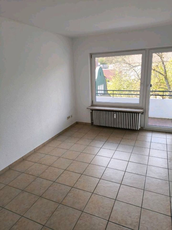 Saarbrücken Malstatt 1 Zi- App., Küche, Diele, Badewanne, Balkon in Saarbrücken