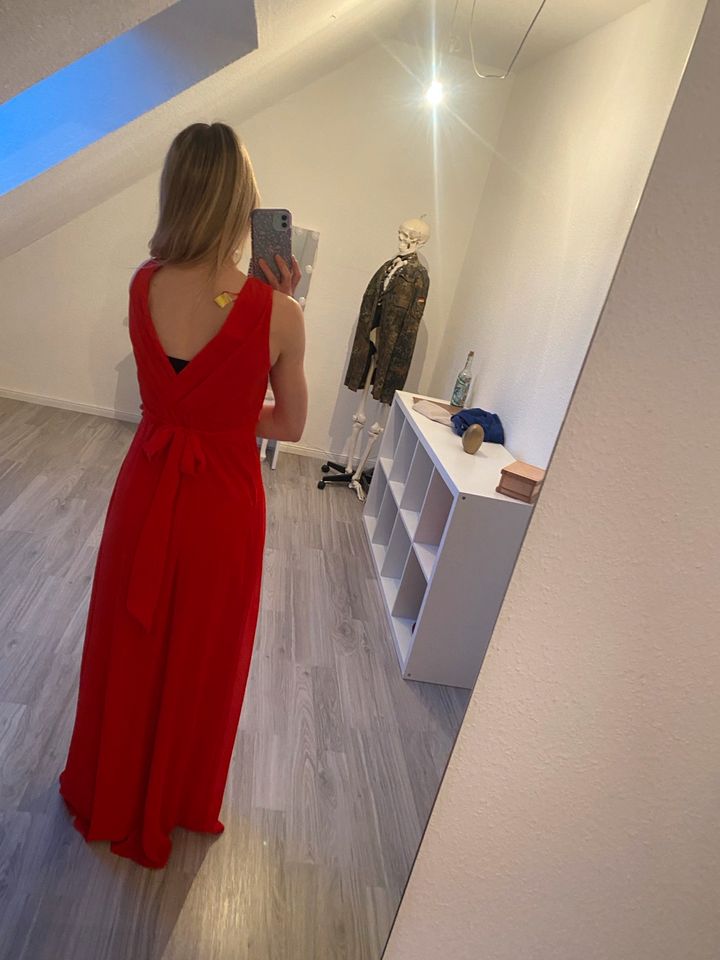 Abendkleid, Abschlussballkleid, Abiballkleid rot lang in Siegburg