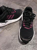 *** Adidas Turnschuhe Größe 37 Hessen - Niedernhausen Vorschau
