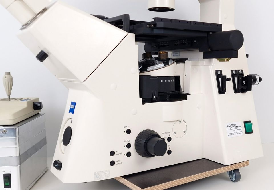 Zeiss Axiovert 200M Inverses Mikroskop inverted Microscope Phasen in Paderborn