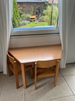 Massivholz Kindertisch + 2 Stühle; Kitamöbel, Trapez Nordrhein-Westfalen - Gütersloh Vorschau