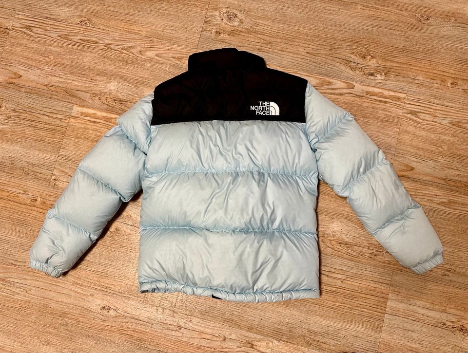 The North Face Retro Nuptse Jacke 700 / Hellblau in Rostock