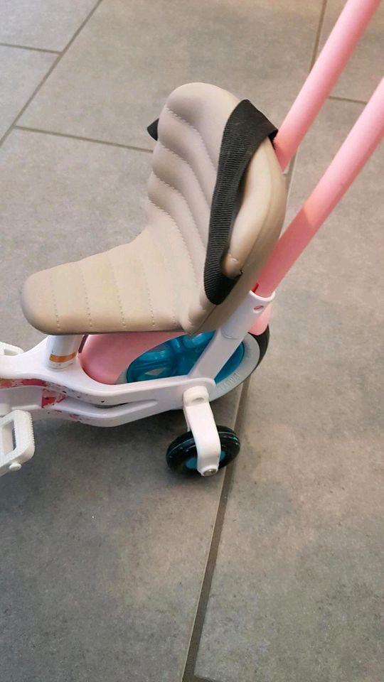 Tolles Baby born Fahrrad mit Trinkflasche, Helm und Fahrradsitz in Ochtendung