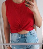 Crop Top mit Knoten rot/weiß München - Altstadt-Lehel Vorschau