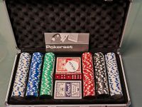 NEU Pokerkoffer 300 Chips 2 Pokerkarten Decks Poker Bayern - Augsburg Vorschau