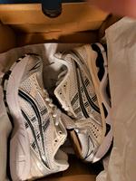 Asics Gel-Kayano 14 White Midnight – Neu – Größe 37 Hessen - Niederdorfelden Vorschau