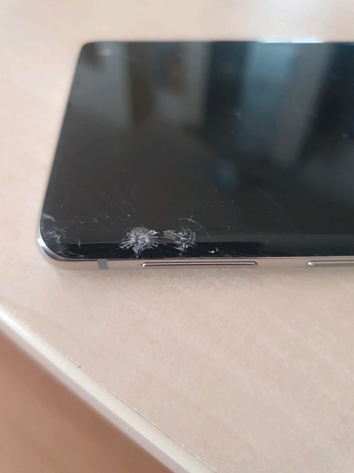 Samsung Galaxy S10 Defekt in Delbrück