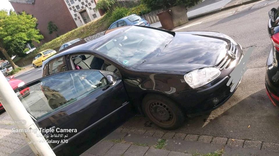 VW Golf5-1.6-2004 Tausche möglich in Mönchengladbach