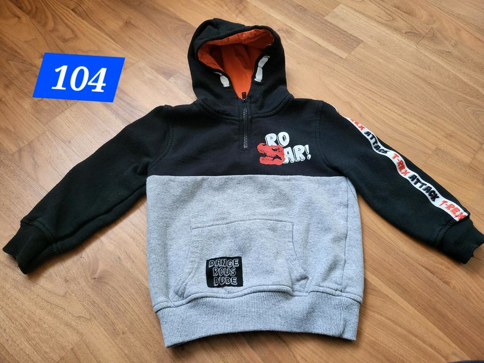 Hoodie 104 in Edermünde