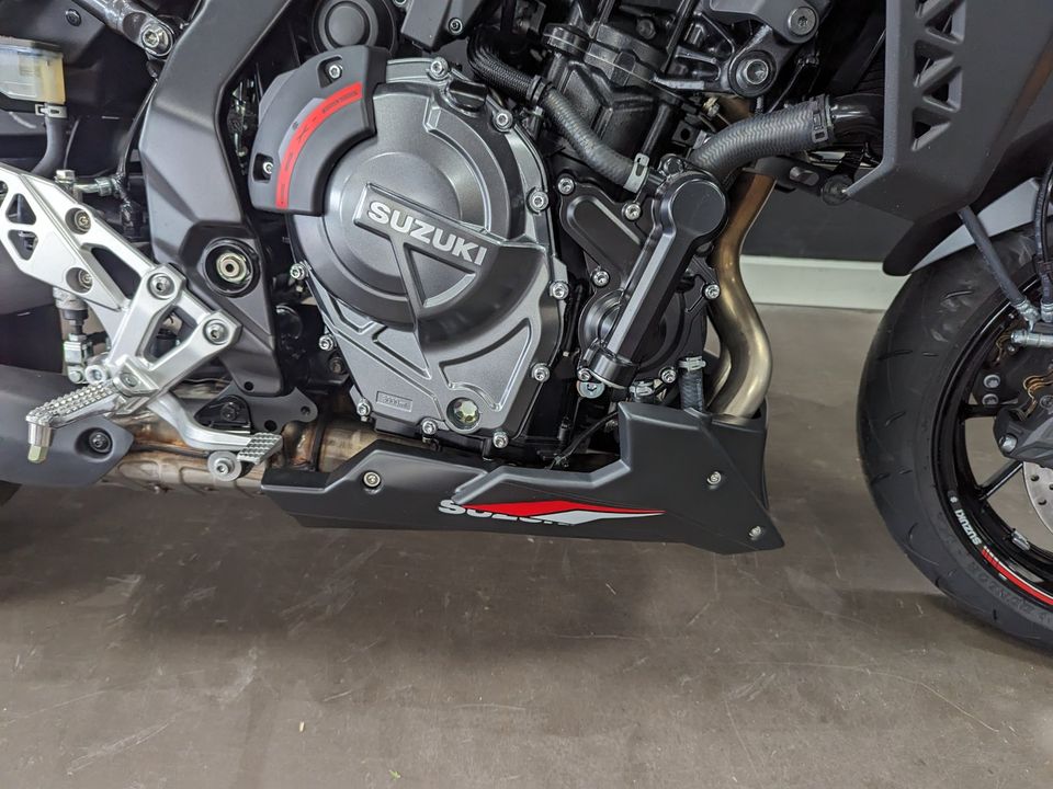 Suzuki GSX-8S 48 Monate Garantie auf 35KW drosselbar A2 in Neukirchen-Vluyn