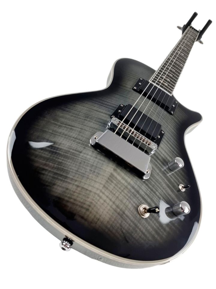 Hagstrom Ultra Swede Cosmic Blackburst mit Gibson 500T Humbucker. in Linsengericht